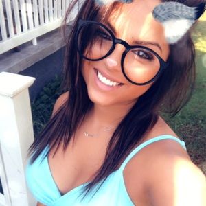 Meet your Posher, Taryn